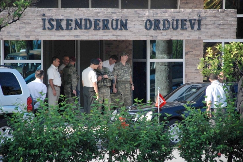 Genel kurmay başkanı Özel İskenderun'dan ayrıldı