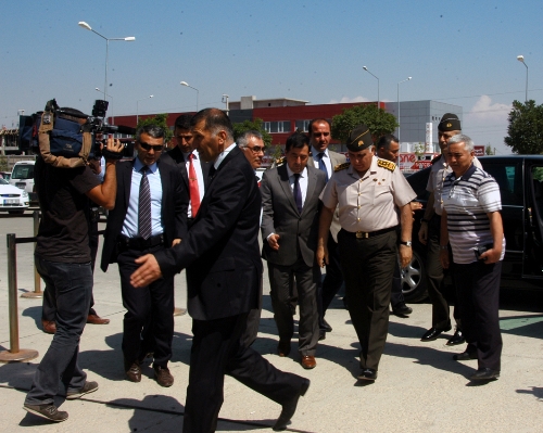 Genelkurmay Başkanı Orgeneral Özel, yaralı askerleri ziyaret etti