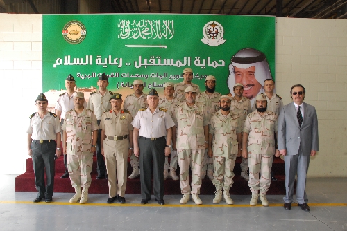 Genelkurmay Başkanı Özel, Suudi Arabistan'da askeri tesisleri ziyaret etti