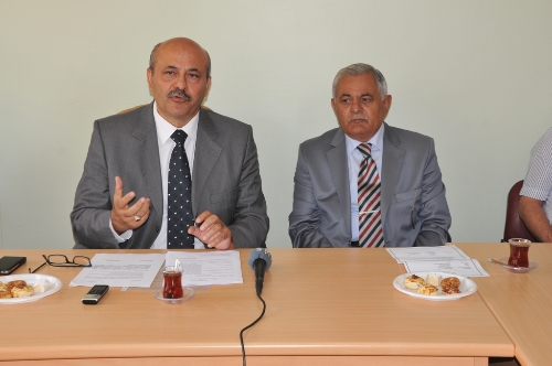 Gönüllü üniversiteliler ortaokul öğrencilerine derslerinde yardım edecek