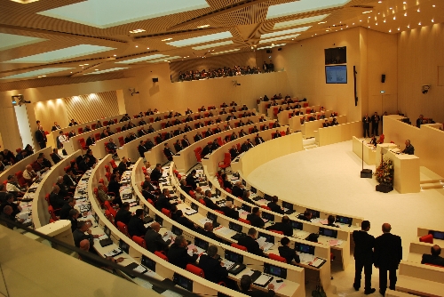 Gürcistan'ın yeni parlamentosu çalışmalara başladı