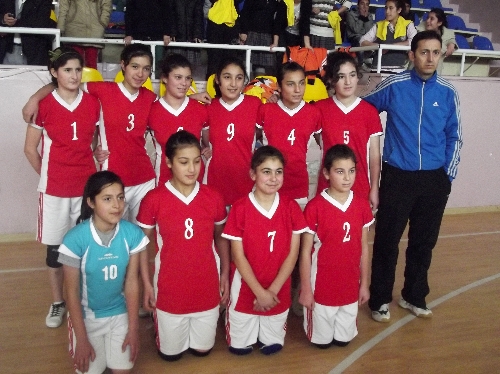Güroymak İ.Ö.O Voleybolda il birincisi oldu