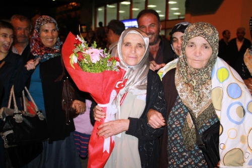 Hacda hem Kur'an öğrendiler hem de sigarayı bıraktılar