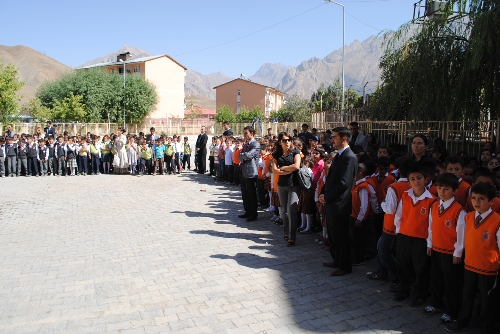 Hakkari'de 400 okulda 3 bin 500 öğretmen görev yapıyor