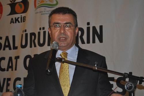 Hatay Valisi Lekesiz: Herkes içindeki yangını bildiği metotla söndürsün