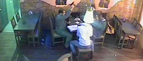 Havaya ateş açan polisi meslektaşları gözaltına aldı