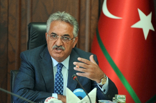 Hayati Yazıcı: Türkiye'de medyanın güvenilirlik oranı yüzde 25