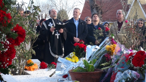 Hrant Dink, ölüm yıldönümünde mezarı başında anıldı