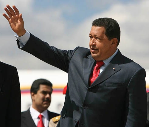 Hugo Chavez sevenlerini yasa boğdu