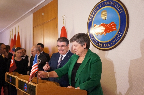 İçişleri Bakanı Şahin, ABD Ülke Güvenliği Bakanı Napolitano ile görüştü