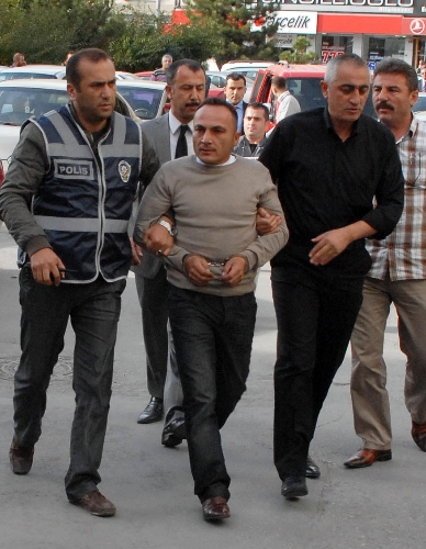 İki kardeşin katil zanlısı enişteleri çıktı