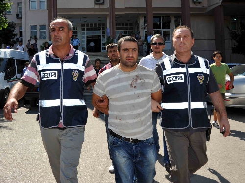 İnterpol'ün aradığı zanlı Mersin'de yakalandı