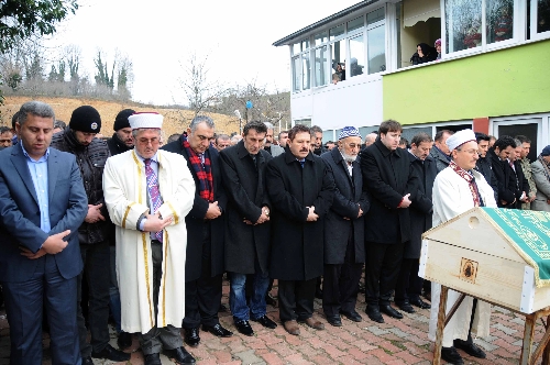 İş adamı Galip Öztürk'ün amcası toprağa verildi