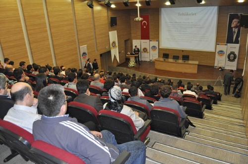 İşadamlarına, siber saldırılar ve internet güvenliği anlatıldı