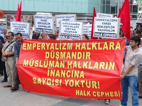 İslam'a hakaret eden film Halk Cephesi tarafından protesto edildi