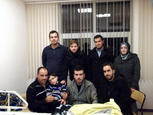 İsrail saldırısında gözünü kaybeden küçük Abdullah, ameliyat edildi