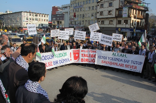 İsrail'in Gazze saldırıları Rize'de protesto edildi