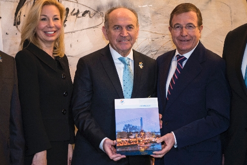 İstanbul 2020'nin tarihi adaylık dosyası, IOC'ye teslim edildi