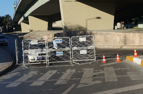 İstanbul'da bazı yollar trafiğe kapatıldı