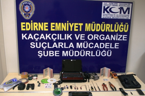 İthal banka dolandırıcıları suçüstü yakalandı