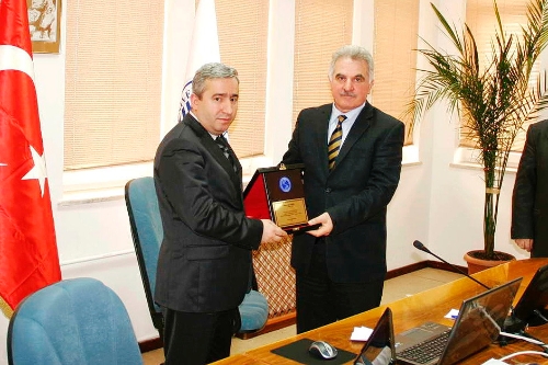 İÜ Genel Sekreterliği'ne atanan Küçük, SAÜ'ye veda etti
