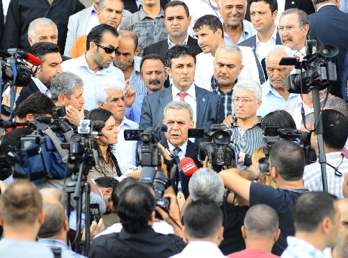 İzmir Büyükşehir'e, Büyükşehir davasına müdahil olup olmayacağı sorulacak