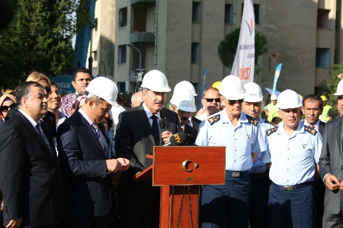 İzmir'de 313 bin konut şehir dönüşümüne tabi tutulacak