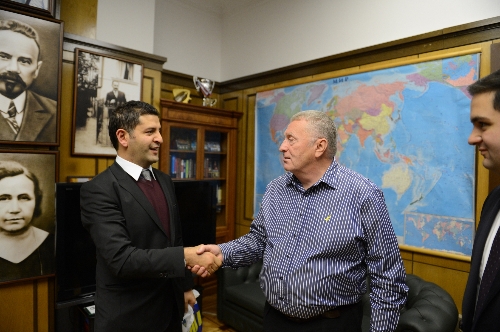 Jirnovski CHP'den