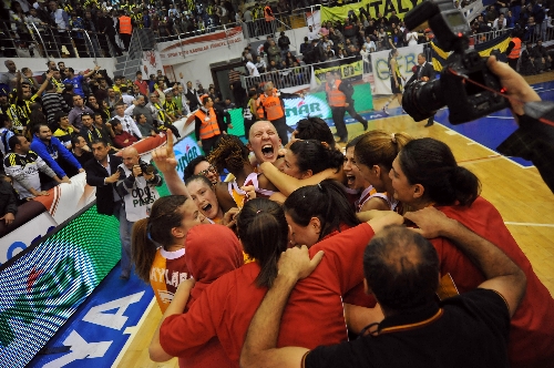 Kadınlar Basketbol Türkiye Kupası'nı Galatasaray kazandı