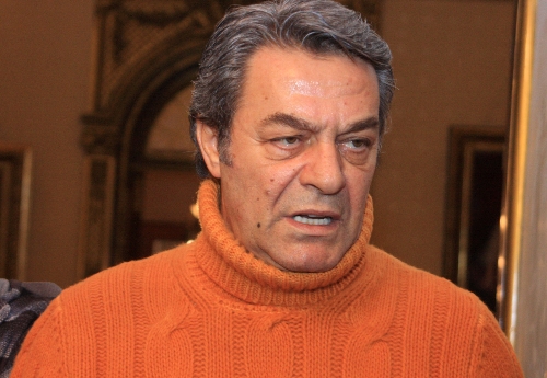 Kadir İnanır: Toplumsal barışın öncüleri sanatçılar olmalı (Özel)