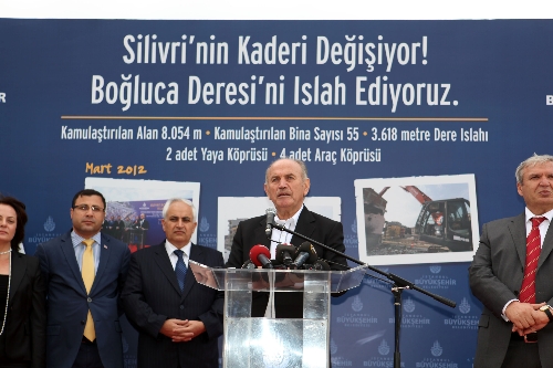 Kadir Topbaş: Bizi birbirimize düşürmek isteyenler var