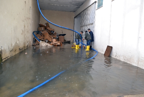 Kahramanmaraş 2 gündür yağan kar yerini yağmura bıraktı
