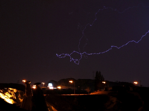 Kapadokya'da insan yüzlü şimşek görüntülendi