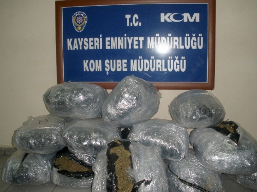 Kayseri polisi 70 kilo esrar ele geçirdi
