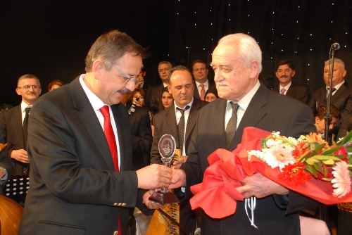 Kayseri'de sanatçı İsmail Ediz adına gece düzenlendi