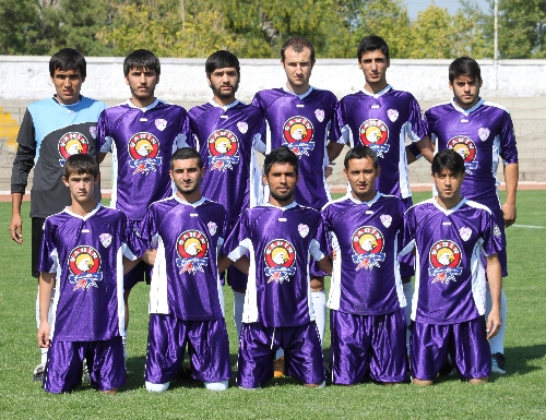 Kayserili işadamı sektörde rakip olduğu şehrin kulübüne sponsor oldu