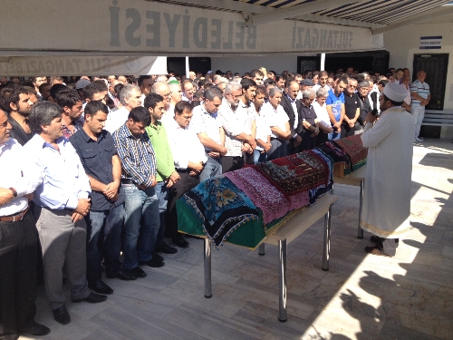 Kaza kurbanı nine ile torunu son yolcuğuna uğurlandı