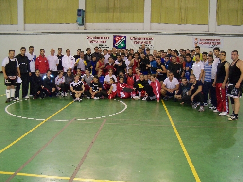 Kickboks Milli Takımı Avrupa şampiyonası'na Elmadağ'da hazırlanıyor