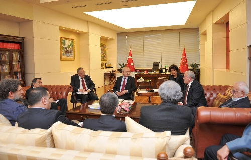Kılıçdaroğlu, Diyalog Grubu temsilcileriyle görüştü