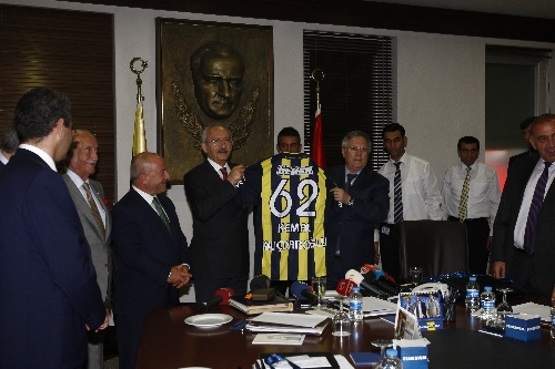 Kılıçdaroğlu'ndan Aziz Yıldırım'a ziyaret