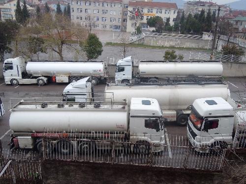 Koceali'nde 85 bin litre kaçak motorin ele geçirildi