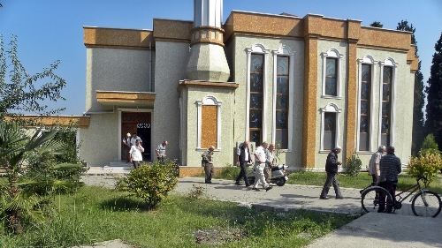 Köylü hasarlı tarihi camiyi yıktı, kurulun 11 yıl sonra haberi oldu