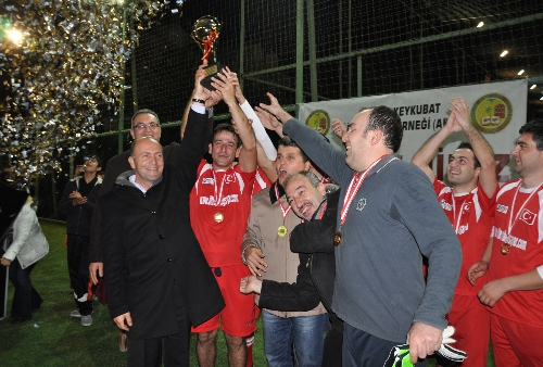 Kuddusi Müftüoğlu, öğretmenlerarası futbol turnuvasının final maçını yönetti