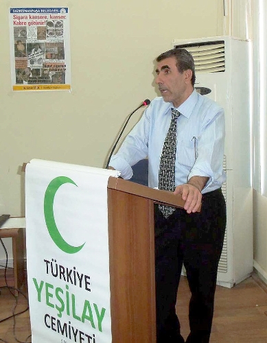 'Kutsal topraklara sigarayı bırakarak gidin'