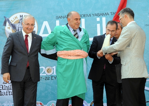 Manisa'da yılın ahisi, Salihlili 40 yıllık marangoz oldu