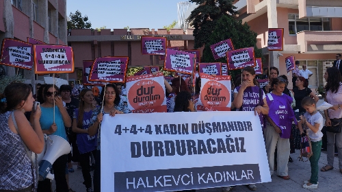 MEB önünde '4+4+4' protestosu