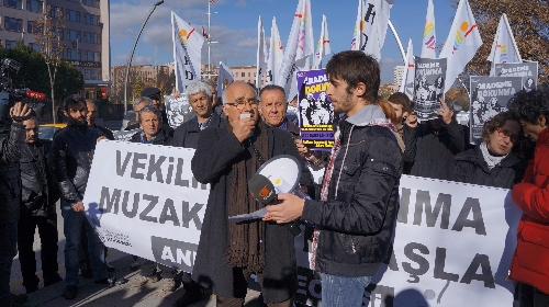 Meclis önünde 'dokunulmazlık' eylemi