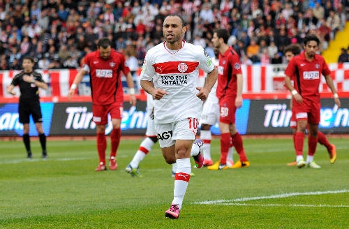 Medical Park Antalyaspor: 2 - Gaziantepspor:1 (İlk yarı)
