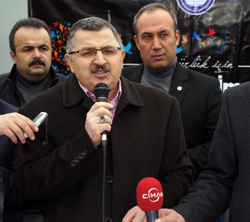 Memur-Sen, 'Özgürlük İçin 10 Milyon İmza Kampanyası'nın ilk standını açtı