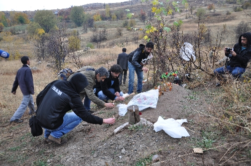 Meslektaşları, Cem Emir'i unutmadı